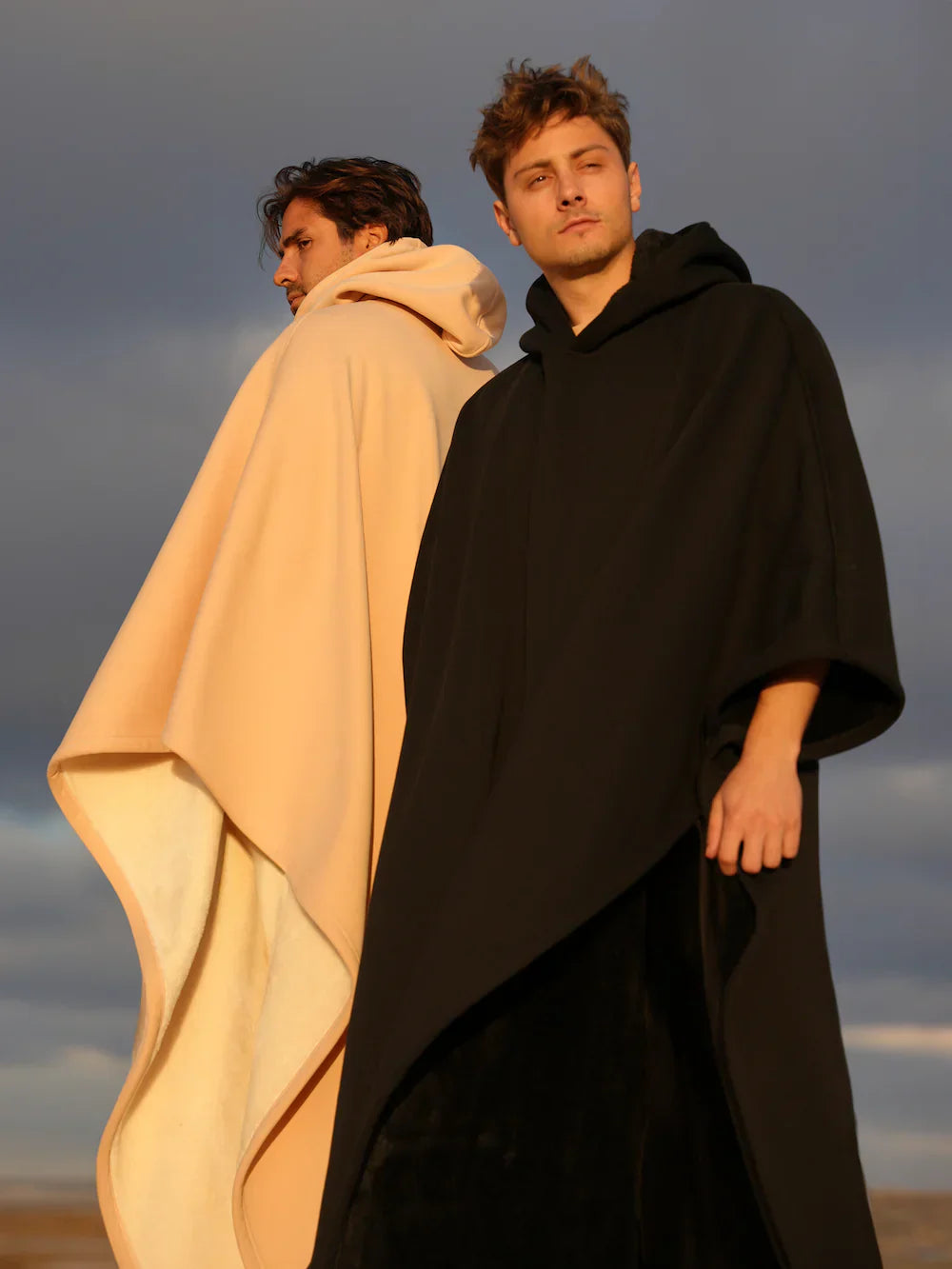 Lyra Hoodie Blanket – Jouw Cocoon van Comfort