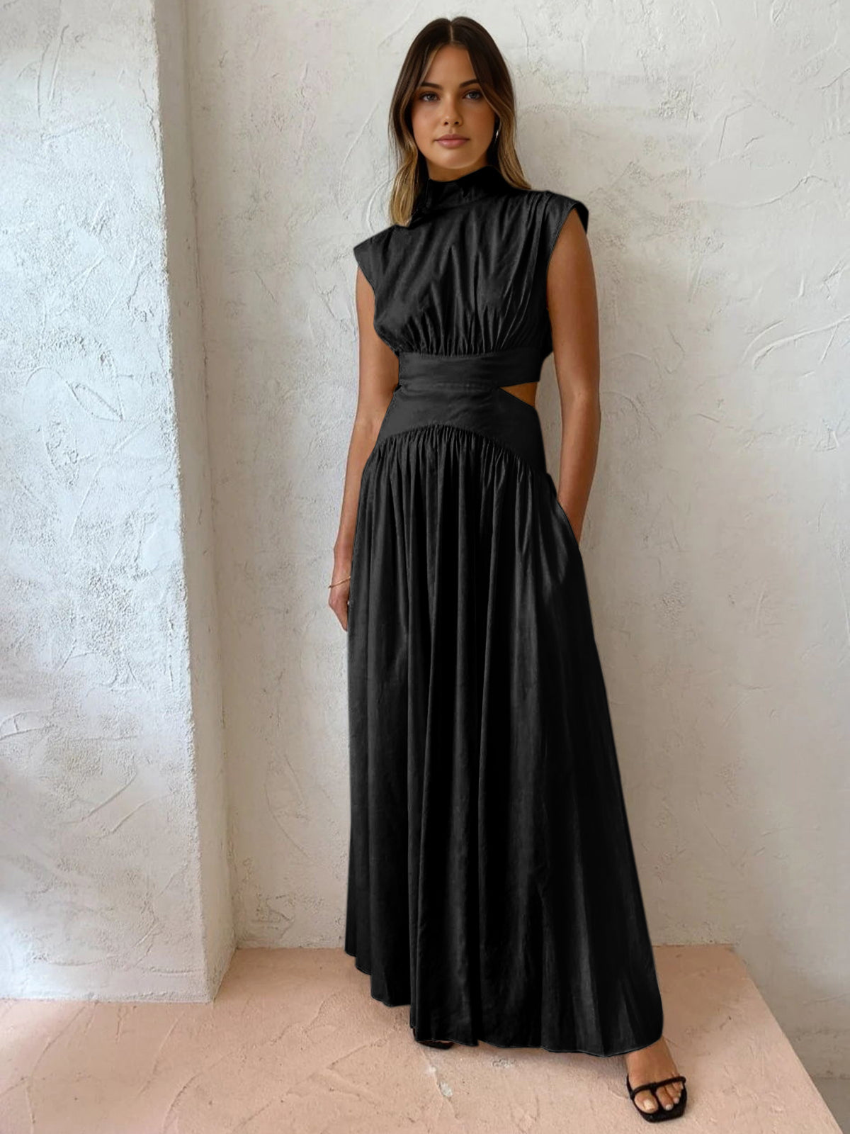 Armas Dames maxi-jurk met cut-out detail en opstaande kraag