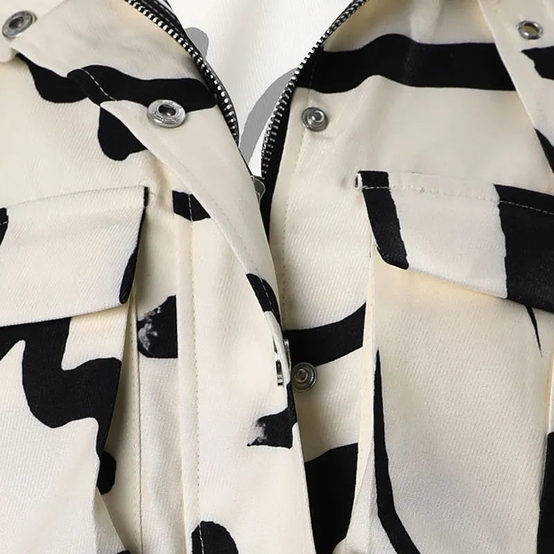 zomerbomberjack cropped voor dames, met knopen, zakken en opstaande kraag – Bia