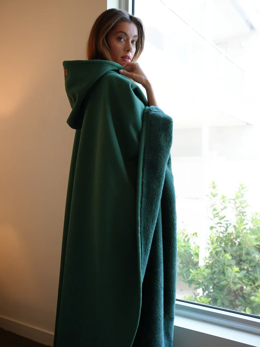 Lyra Hoodie Blanket – Jouw Cocoon van Comfort