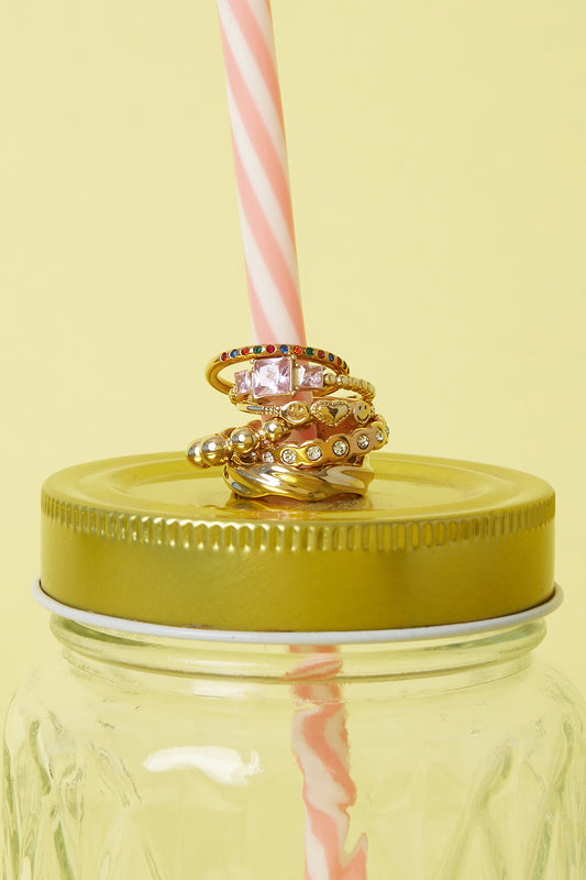 Ring met vierkante steentjes