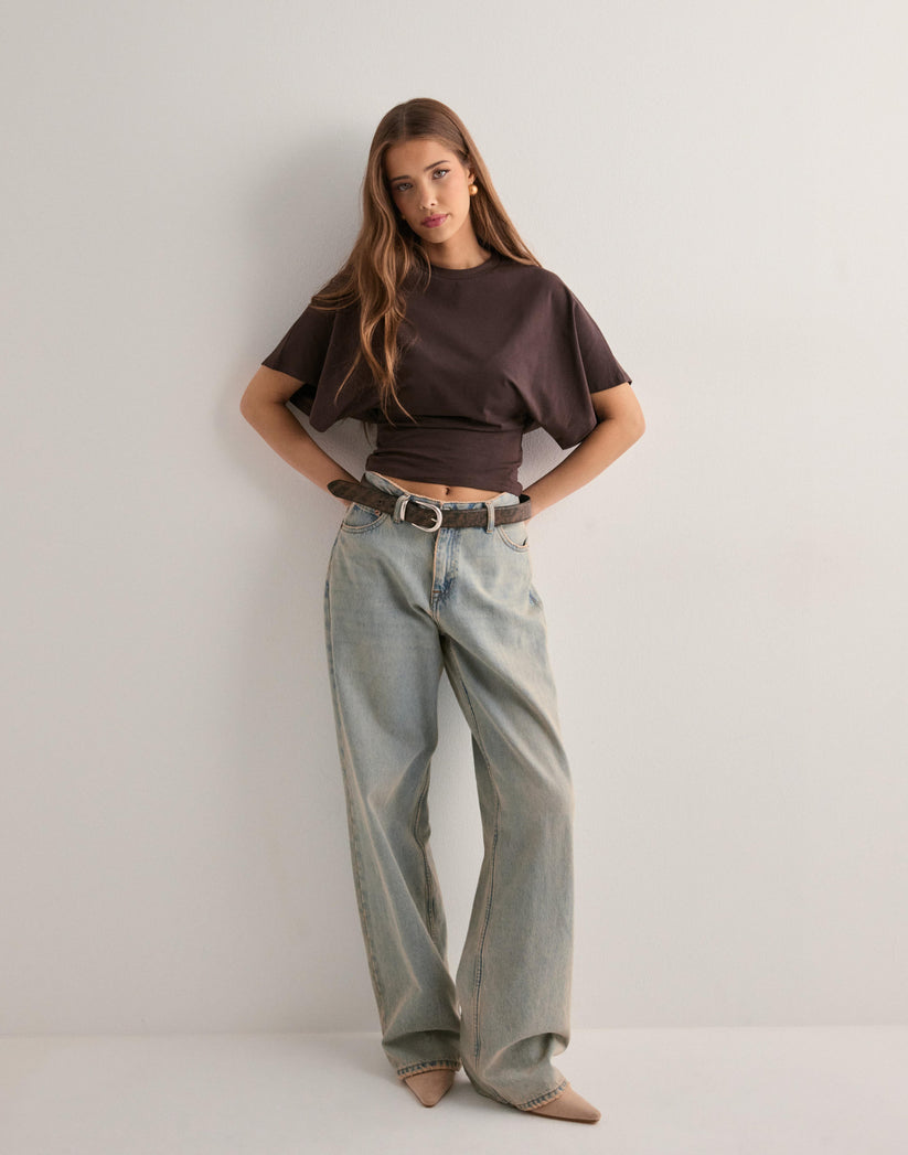 Tanya – The Trendy iconiq t-shirt must have